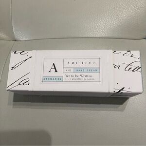 Margot Elena Archive hand cream Yet to be written NIB